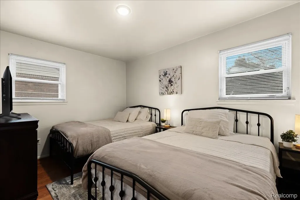 673 Winchester Avenue Lincoln Park City MI 48146