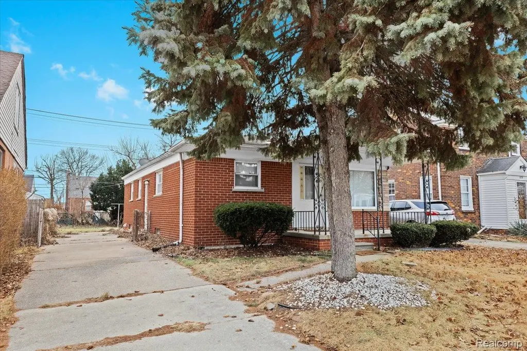 673 Winchester Avenue Lincoln Park City MI 48146