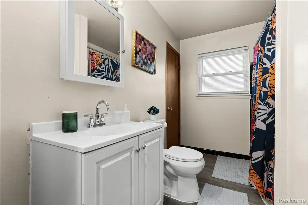 673 Winchester Avenue Lincoln Park City MI 48146