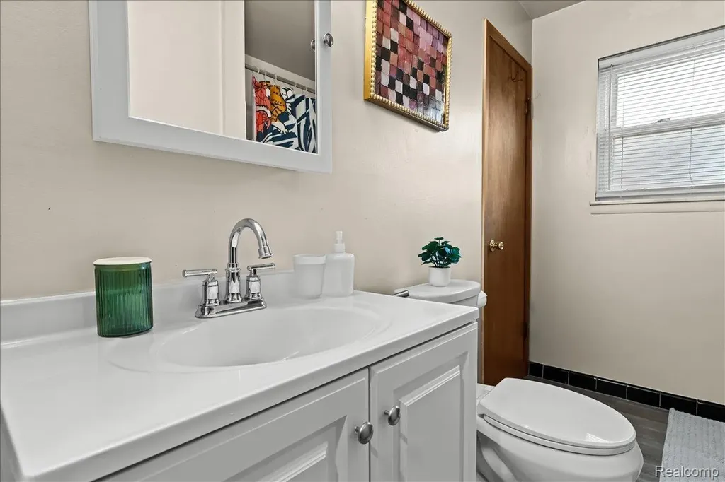 673 Winchester Avenue Lincoln Park City MI 48146