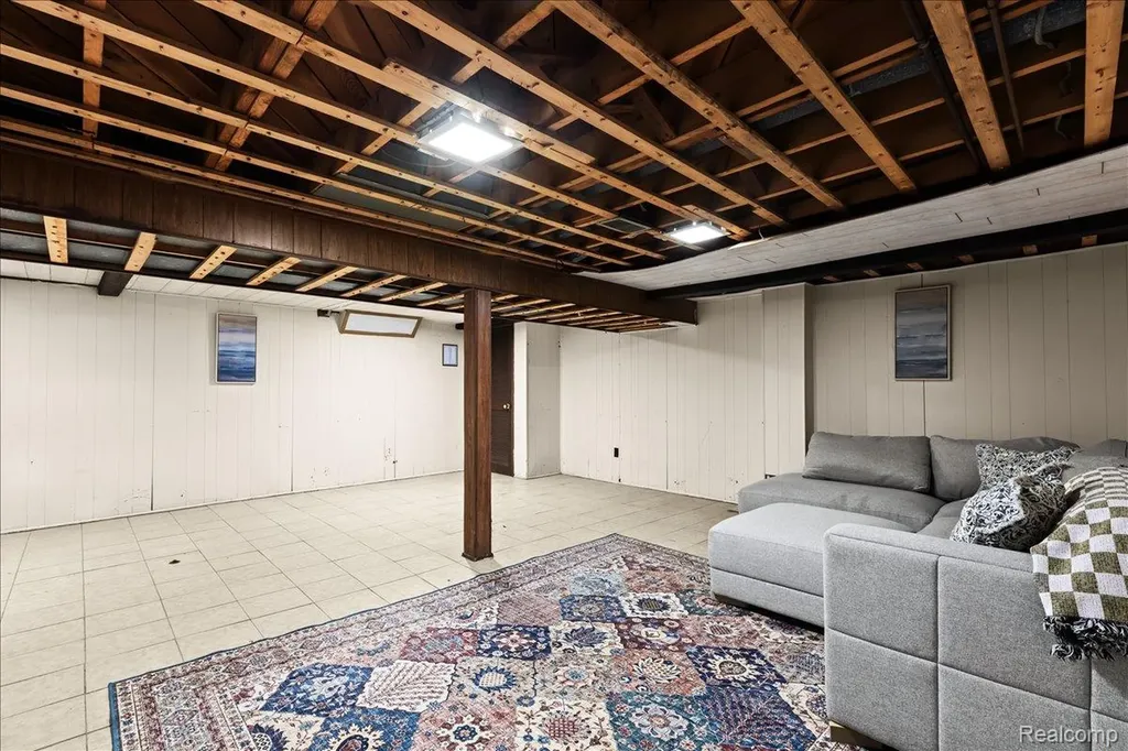 673 Winchester Avenue Lincoln Park City MI 48146
