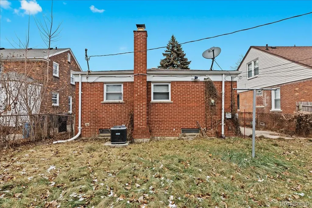 673 Winchester Avenue Lincoln Park City MI 48146