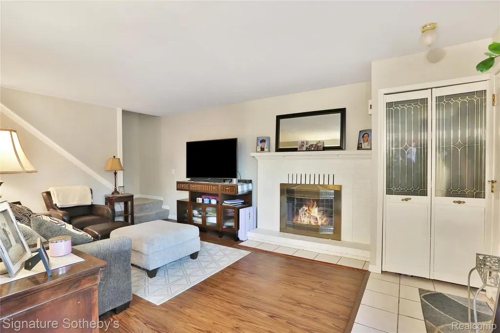 38730 Golfview Drive E Clinton Charter Township MI 48038