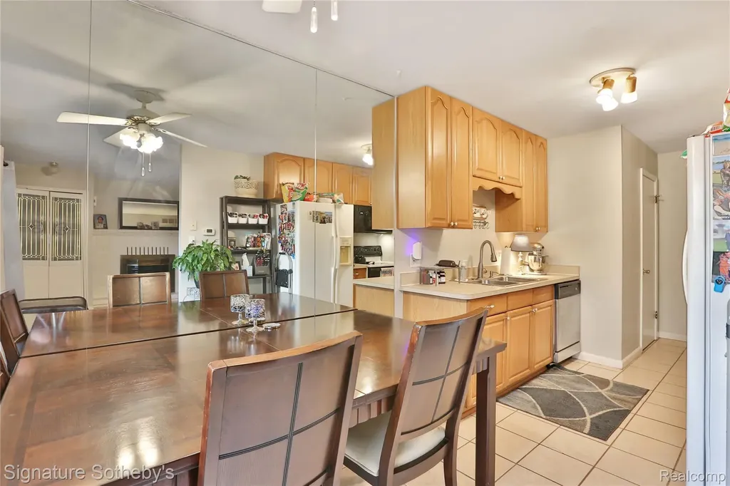 38730 Golfview Drive E Clinton Charter Township MI 48038