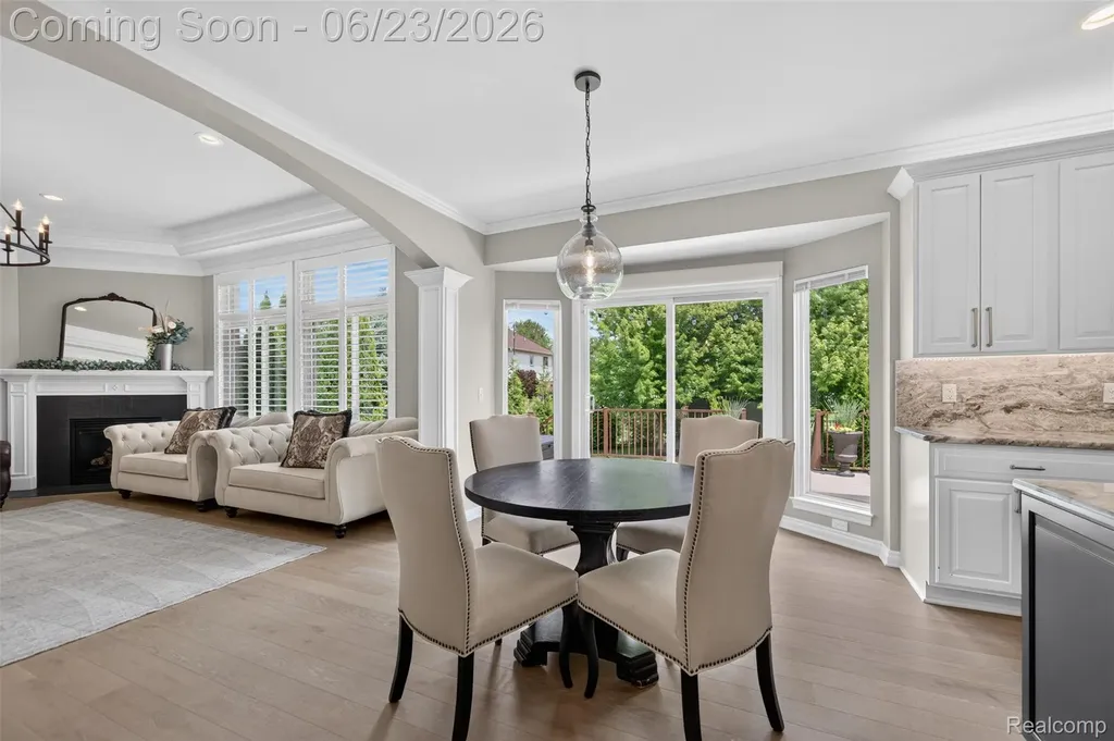 6828 Merrick Drive Troy City MI 48098
