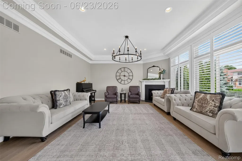 6828 Merrick Drive Troy City MI 48098