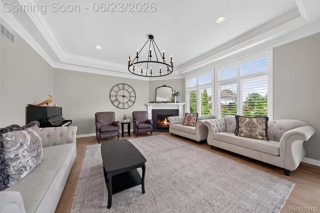 6828 Merrick Drive Troy City MI 48098