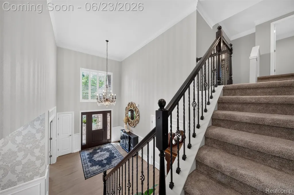 6828 Merrick Drive Troy City MI 48098