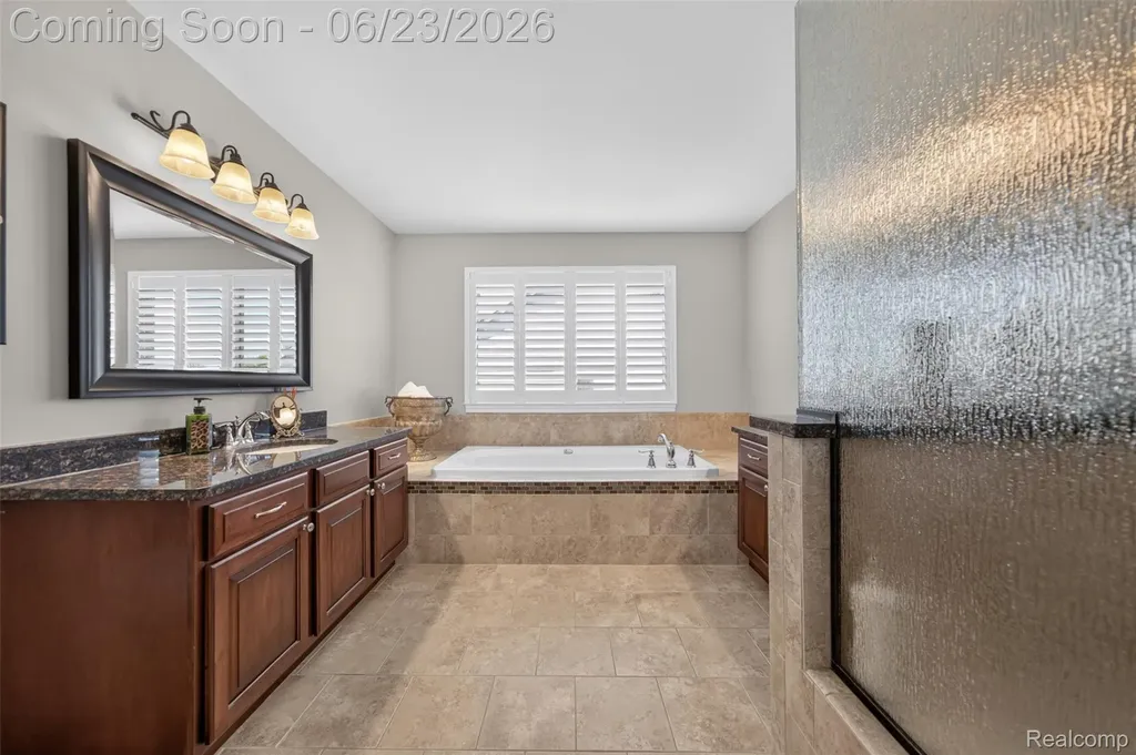 6828 Merrick Drive Troy City MI 48098