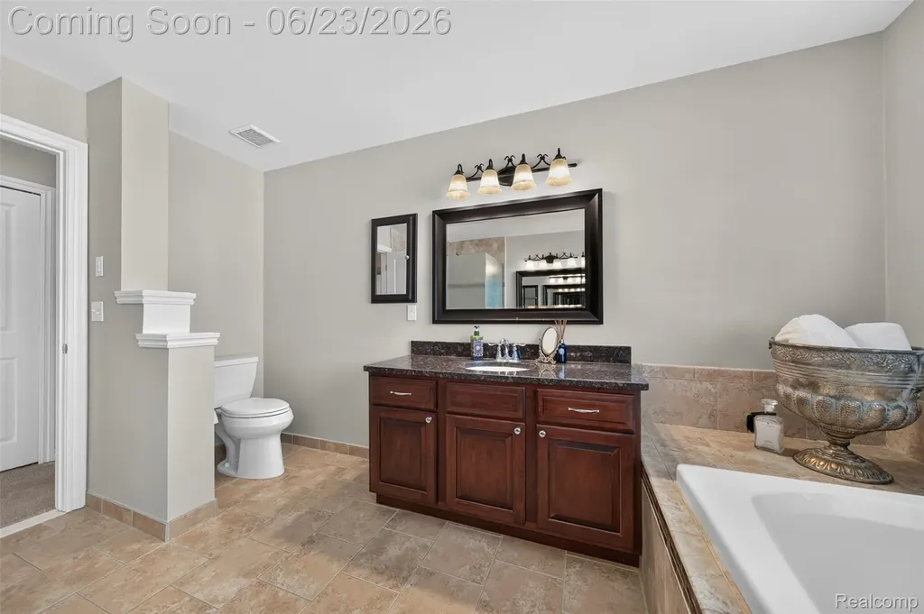 6828 Merrick Drive Troy City MI 48098