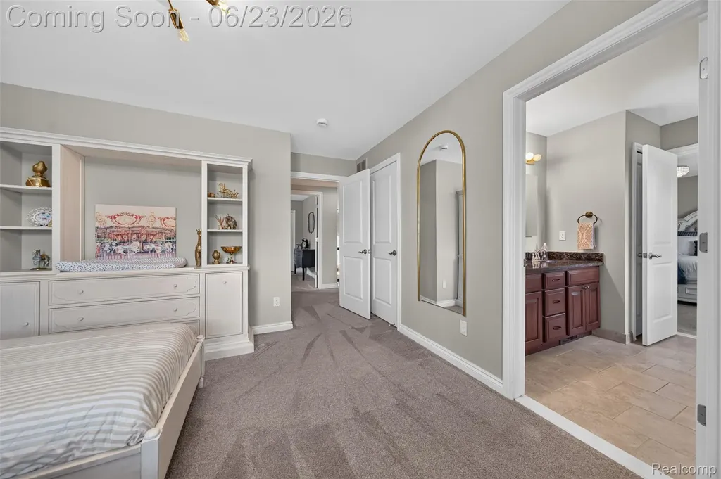 6828 Merrick Drive Troy City MI 48098