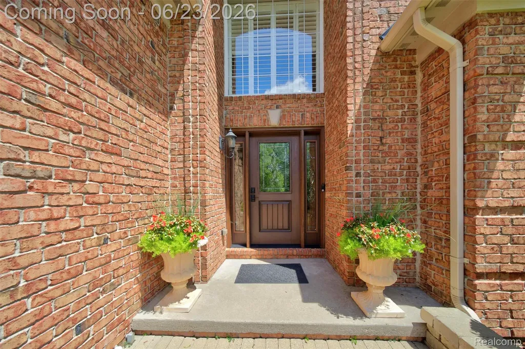 6828 Merrick Drive Troy City MI 48098
