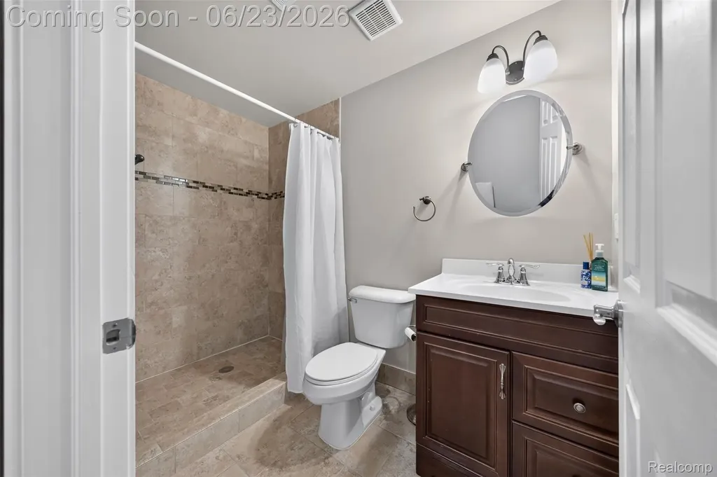 6828 Merrick Drive Troy City MI 48098
