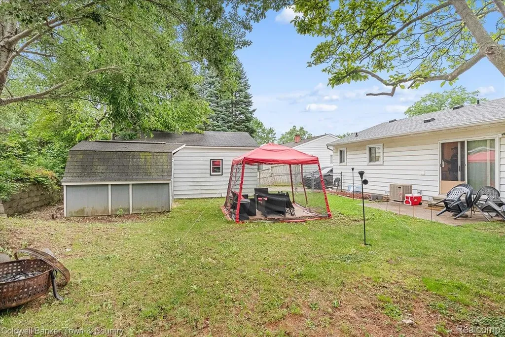 5309 Granger Drive Lansing City MI 48911