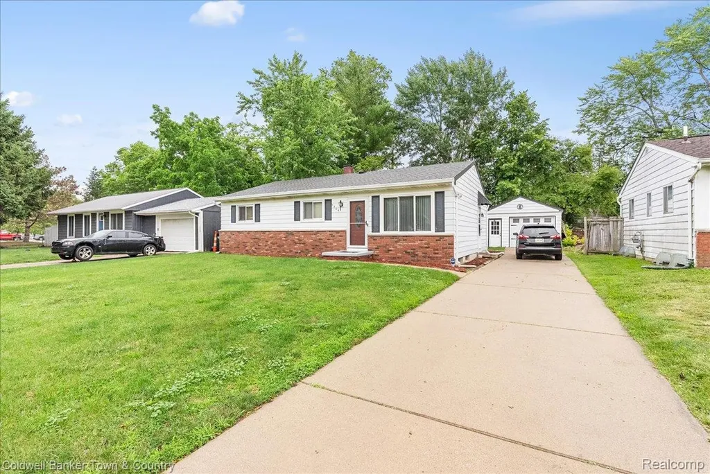 5309 Granger Drive Lansing City MI 48911