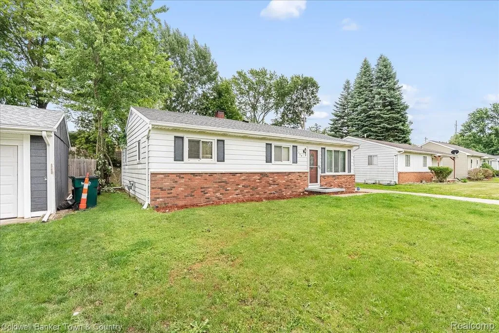 5309 Granger Drive Lansing City MI 48911