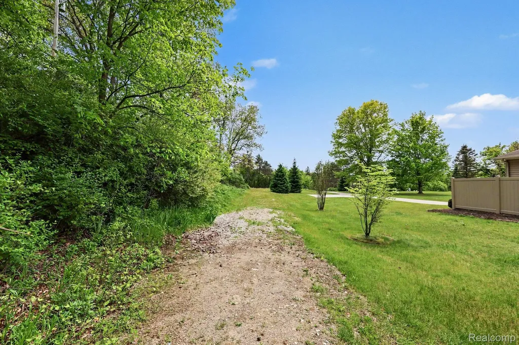 00000 Davisburg Road Springfield Charter Township MI 48350