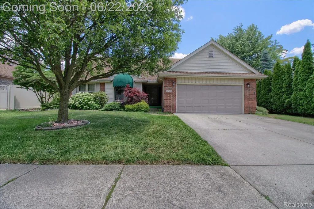 26901 Coachlight Street Woodhaven City MI 48183