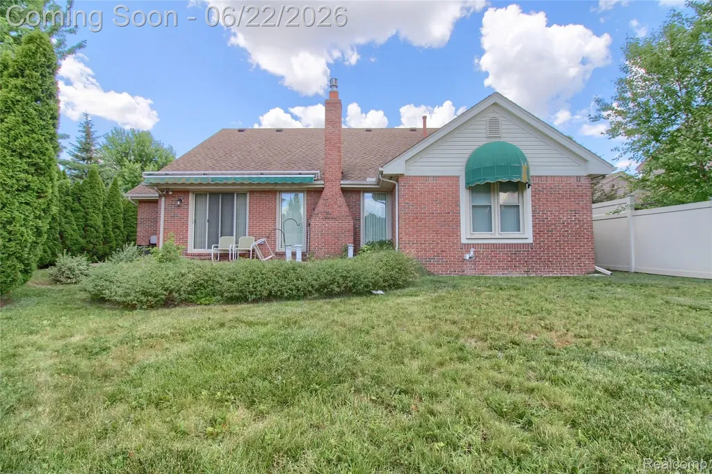 26901 Coachlight Street Woodhaven City MI 48183