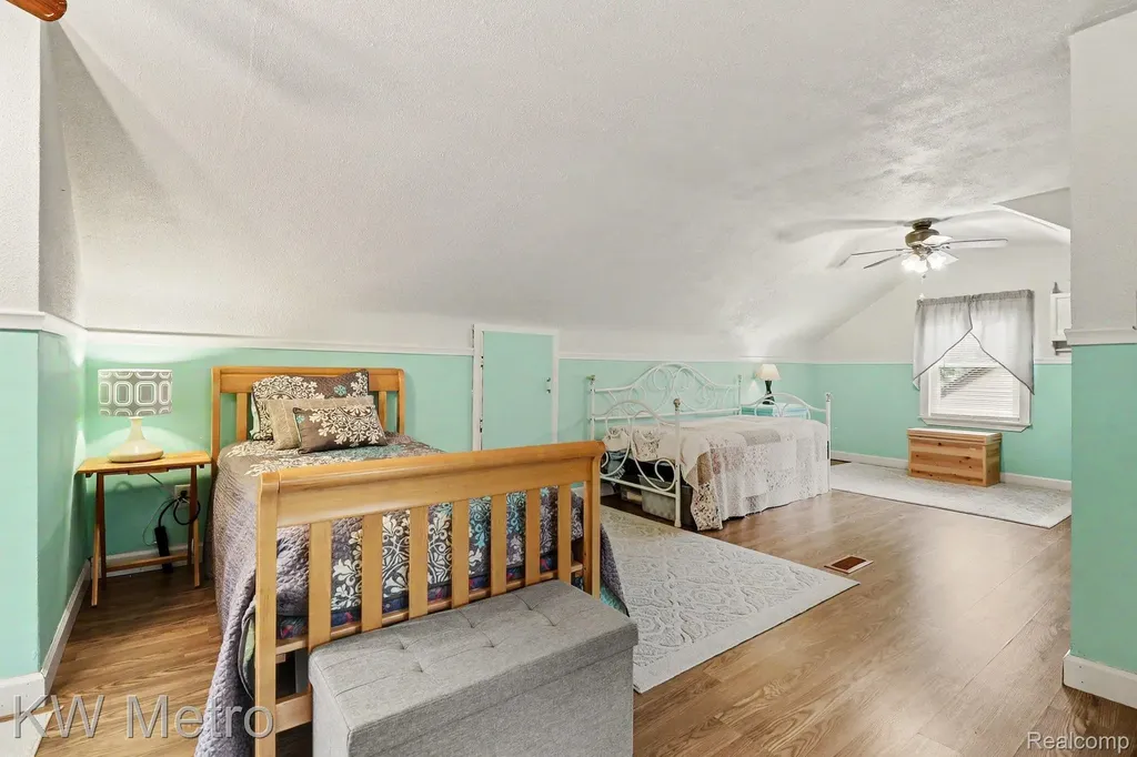 2815 Ellwood Avenue Berkley City MI 48072