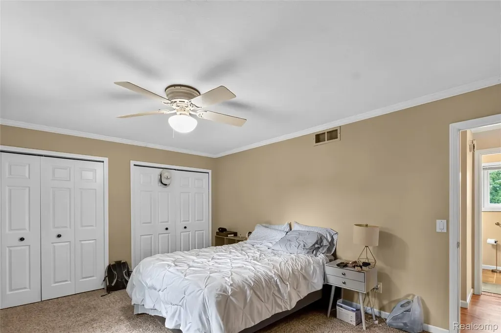 2312 Darwin Lane Saginaw Charter Township MI 48603