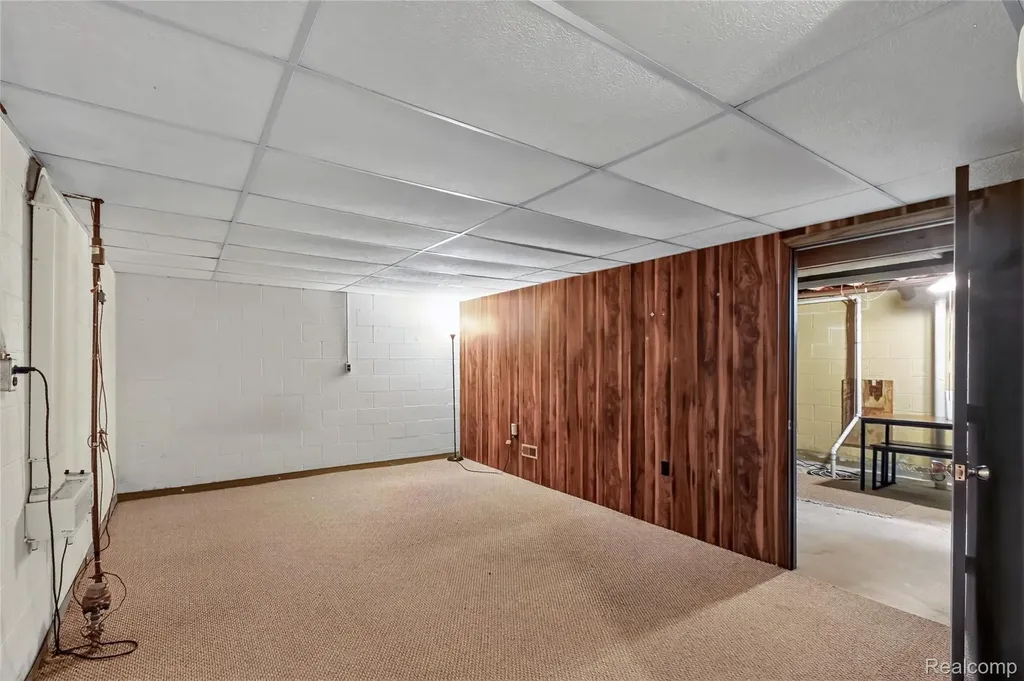 2312 Darwin Lane Saginaw Charter Township MI 48603
