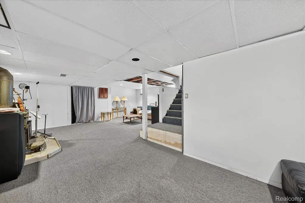 13121 Backus Street Southgate City MI 48195