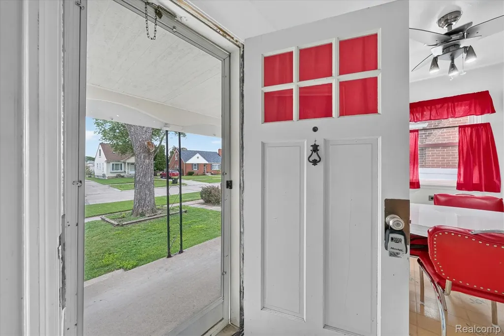 13121 Backus Street Southgate City MI 48195