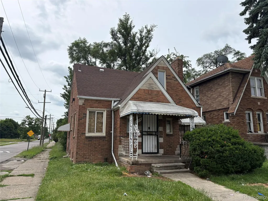 11316 College Street Detroit City MI 48205