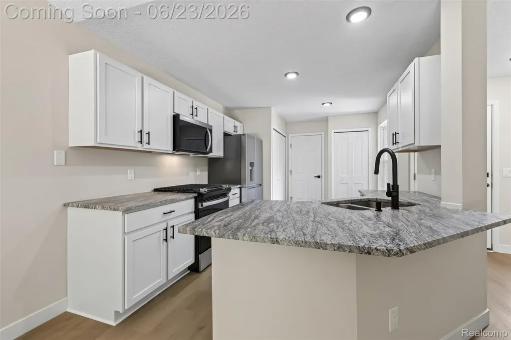 3108 Falcon Drive Burton City MI 48519