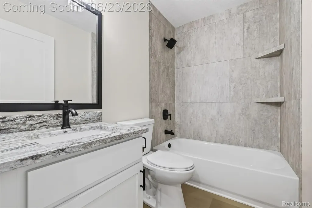 3108 Falcon Drive Burton City MI 48519