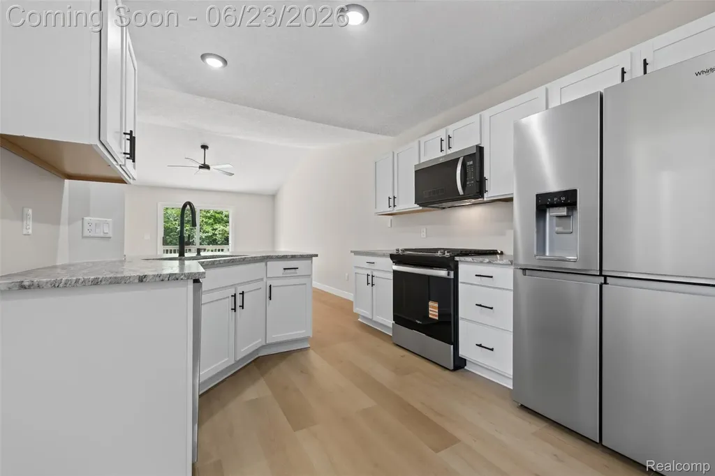 3108 Falcon Drive Burton City MI 48519