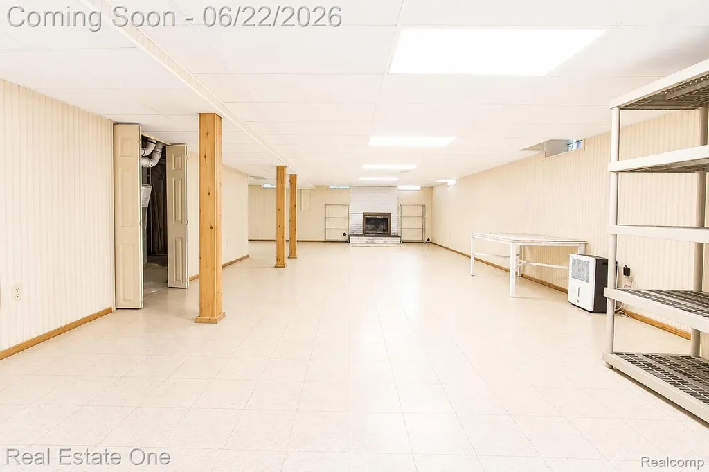 28383 W Greenmeadow Circle Farmington Hills City MI 48334