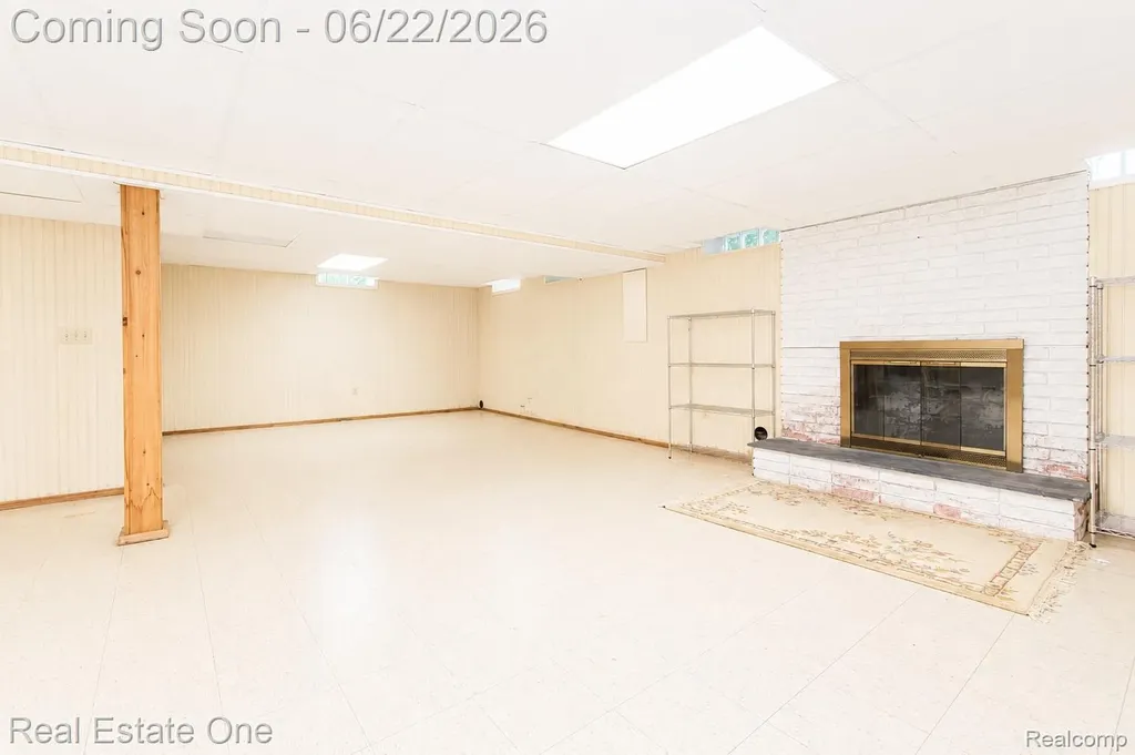 28383 W Greenmeadow Circle Farmington Hills City MI 48334