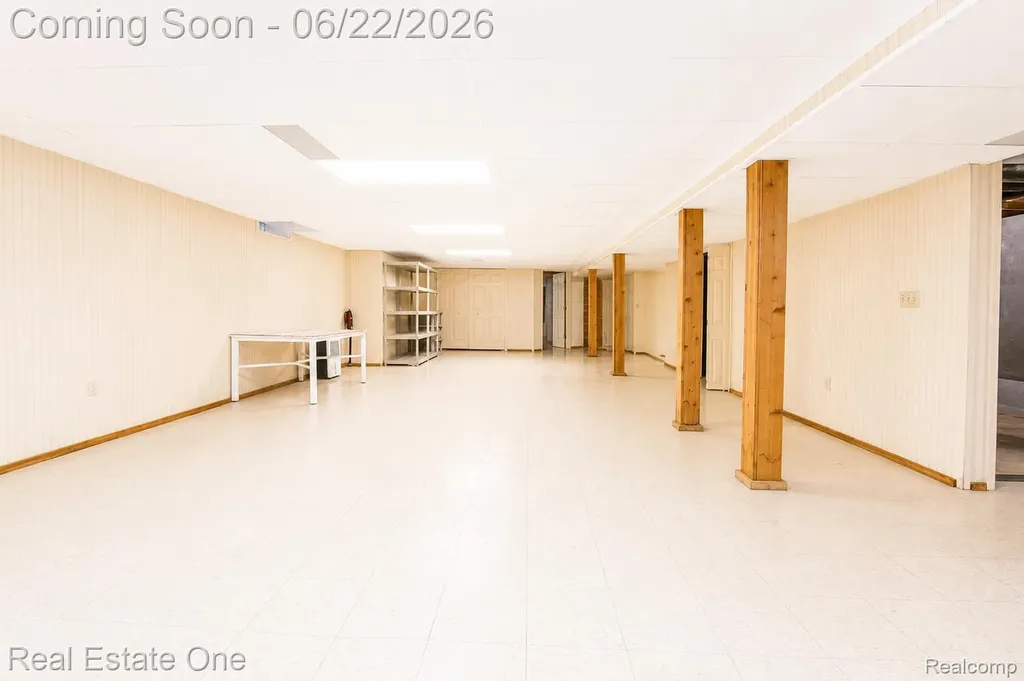 28383 W Greenmeadow Circle Farmington Hills City MI 48334