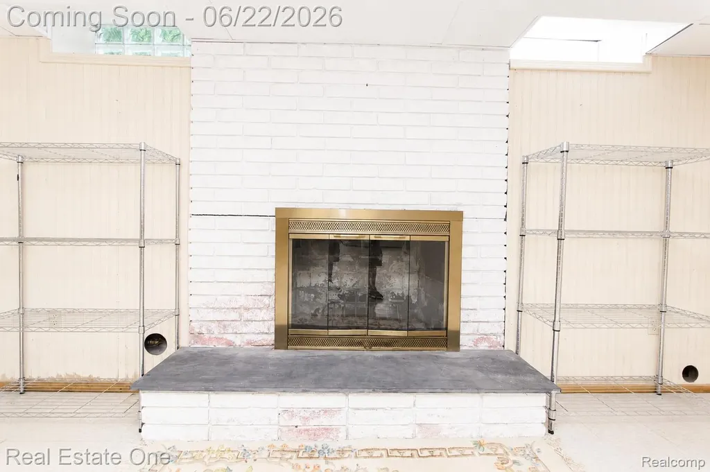 28383 W Greenmeadow Circle Farmington Hills City MI 48334