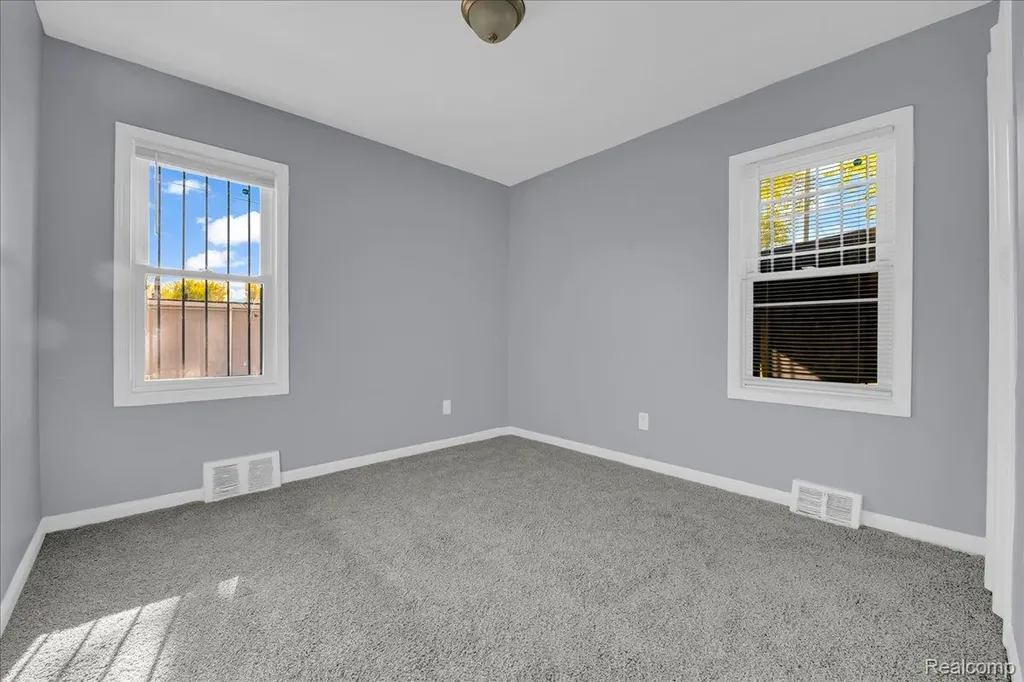 19129 Fairport Street Detroit City MI 48205