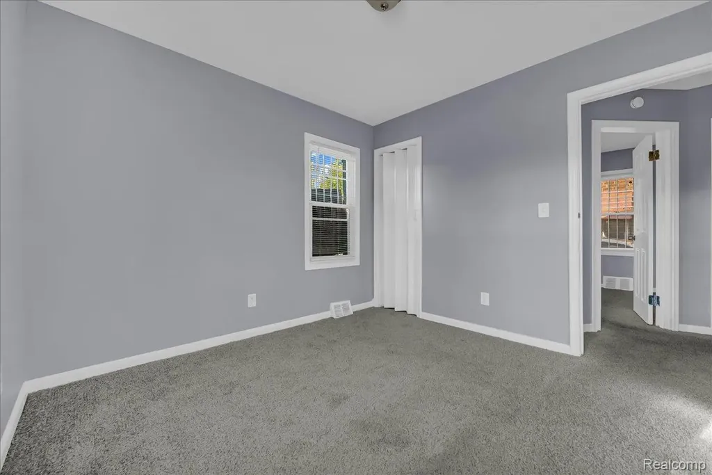 19129 Fairport Street Detroit City MI 48205