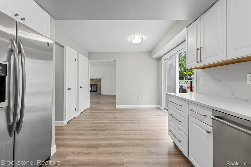 5652 Tequesta Drive West Bloomfield Charter Township MI 48323
