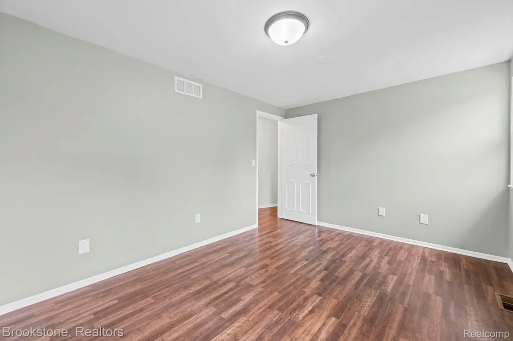 5652 Tequesta Drive West Bloomfield Charter Township MI 48323