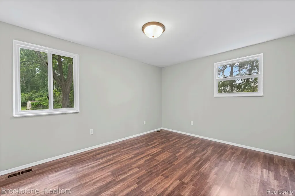 5652 Tequesta Drive West Bloomfield Charter Township MI 48323