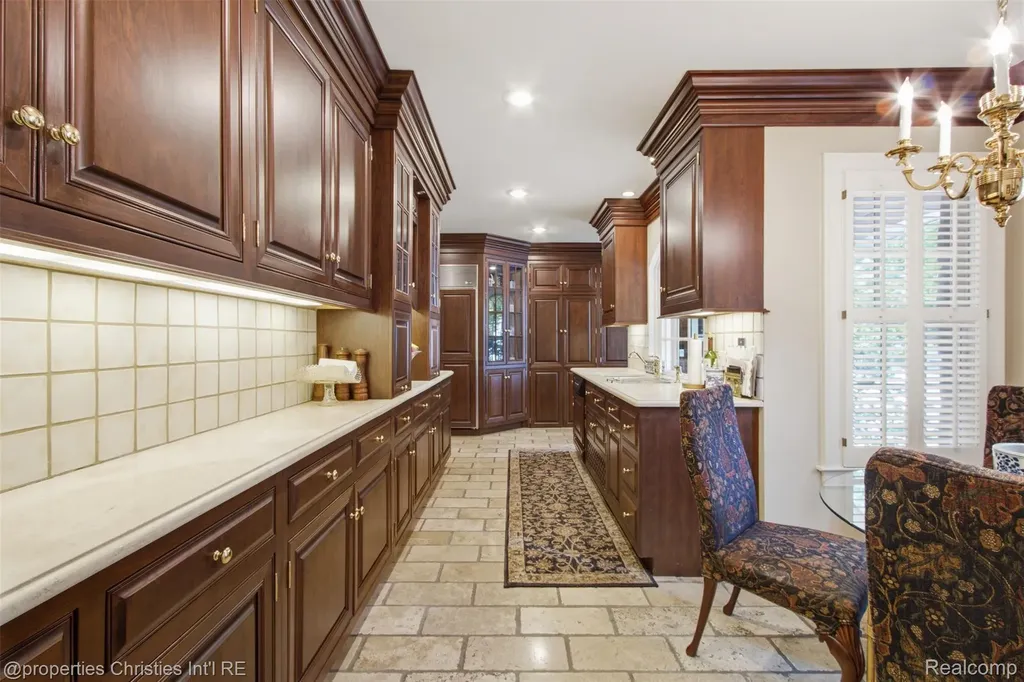 485 Westwood Drive Bloomfield Hills City MI 48301