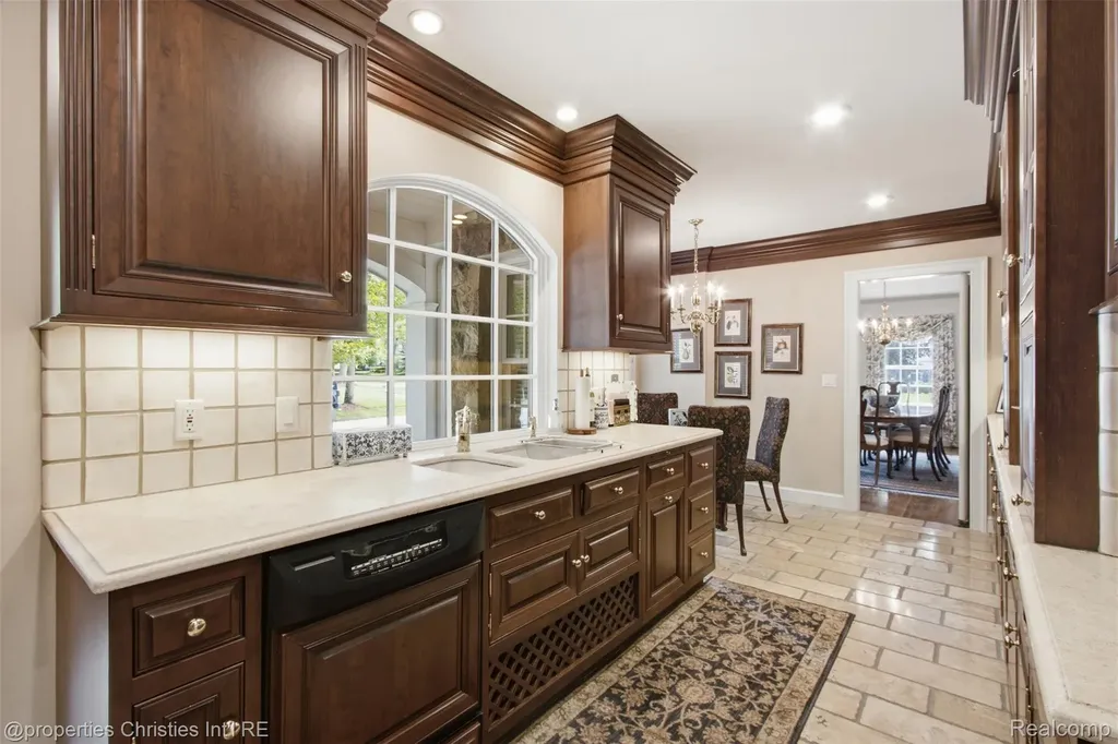 485 Westwood Drive Bloomfield Hills City MI 48301