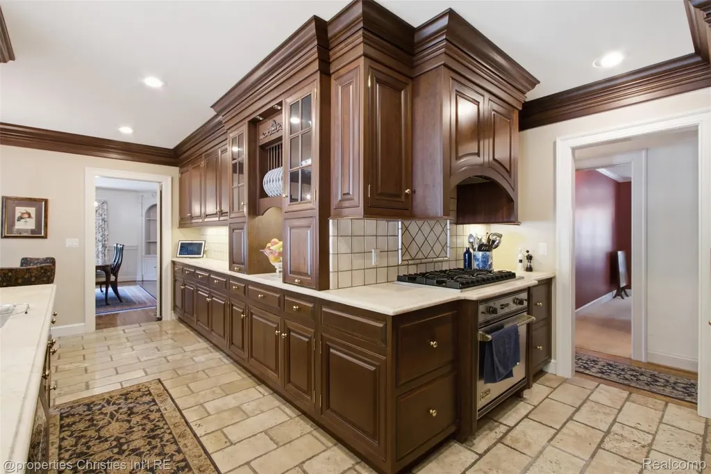 485 Westwood Drive Bloomfield Hills City MI 48301