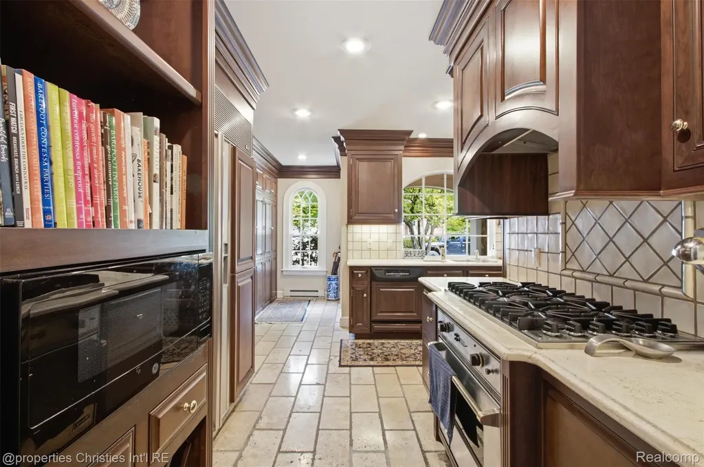 485 Westwood Drive Bloomfield Hills City MI 48301