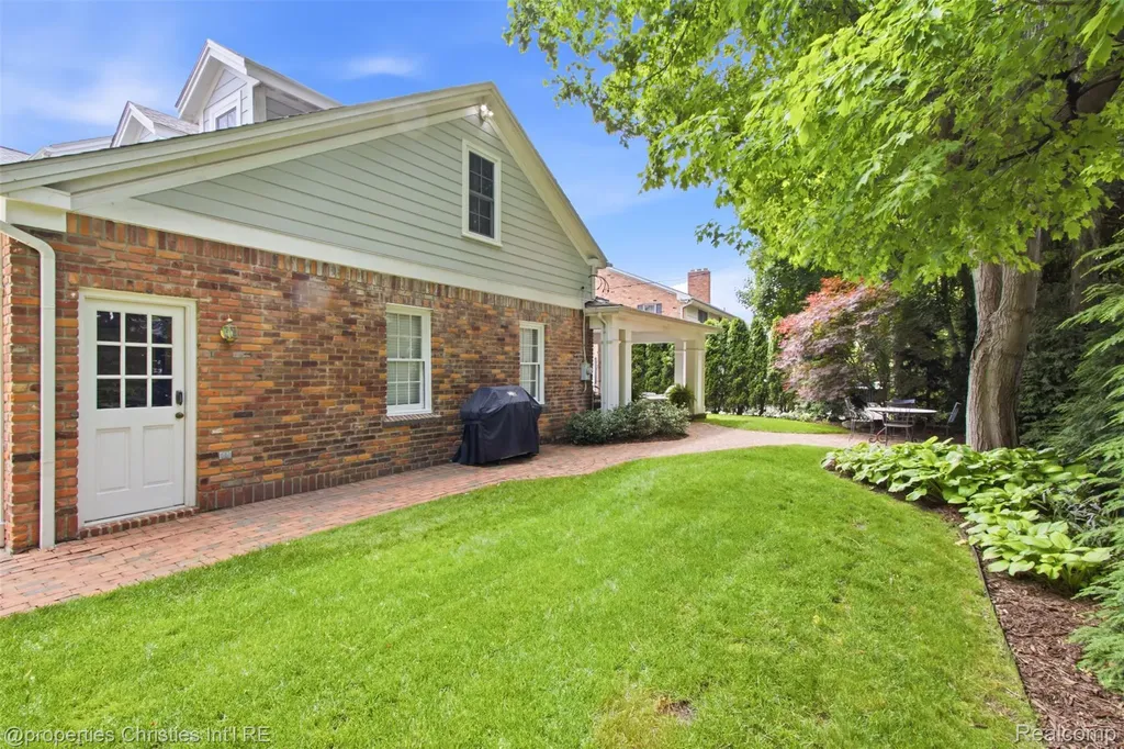 485 Westwood Drive Bloomfield Hills City MI 48301