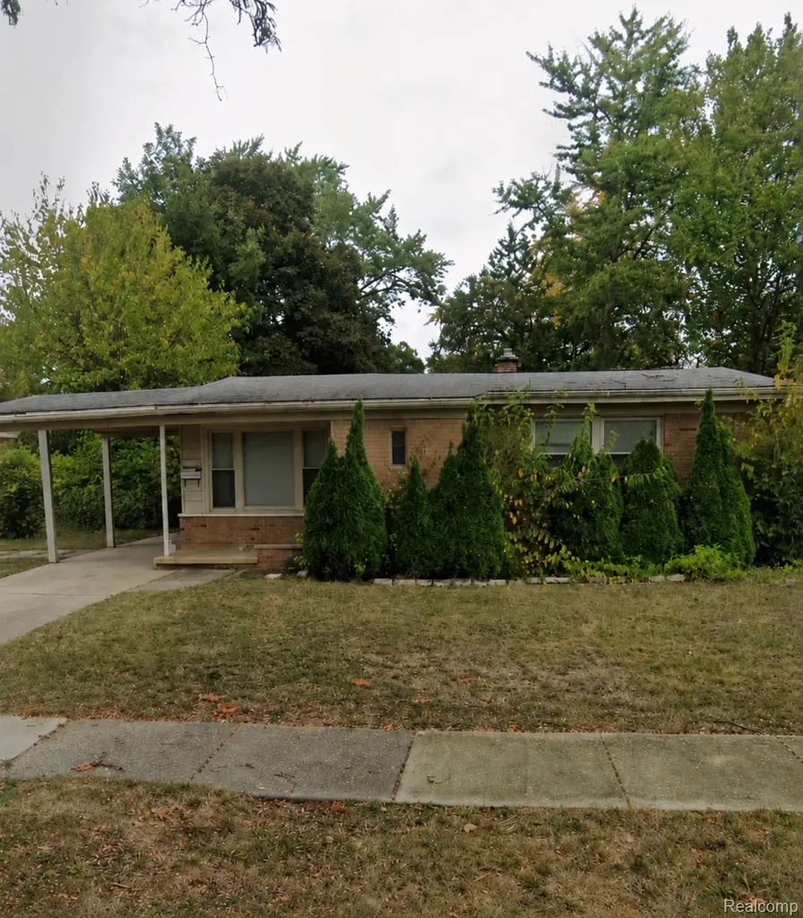 14500 Bishop Street Oak Park City MI 48237