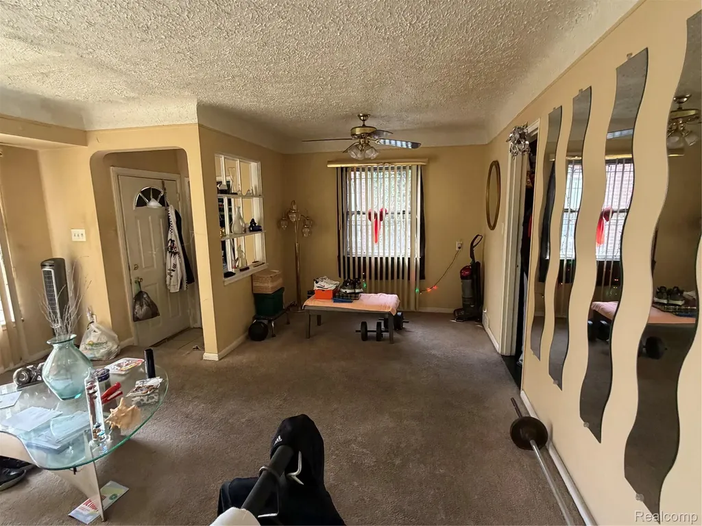 10071 Vaughan Street Detroit City MI 48228