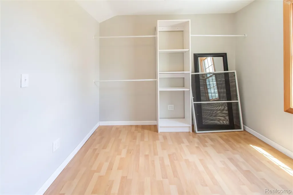 1880 Poppleton Drive West Bloomfield Charter Township MI 48324