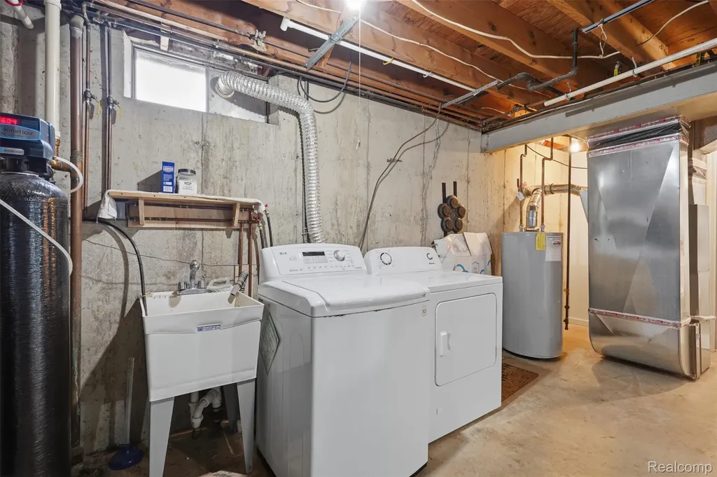 5233 Van Winkle Street Brighton Township MI 48116